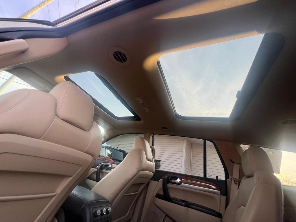 Buick Enclave CXL-1 FWD 2011