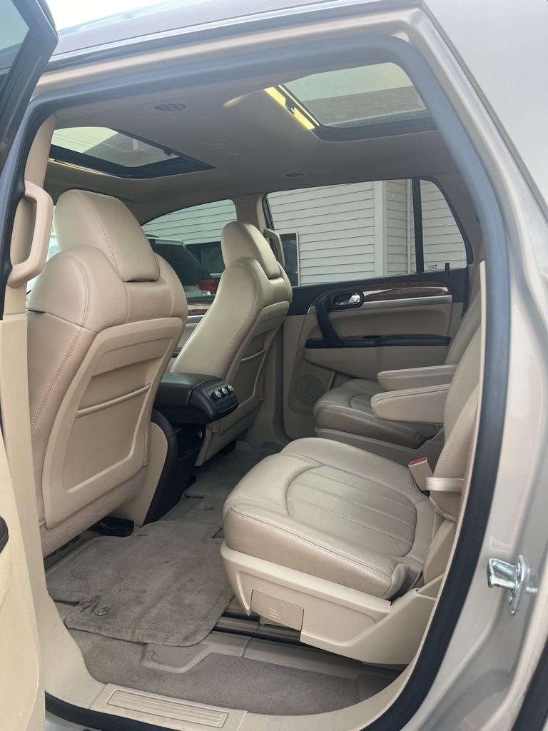 Buick Enclave CXL-1 FWD 2011