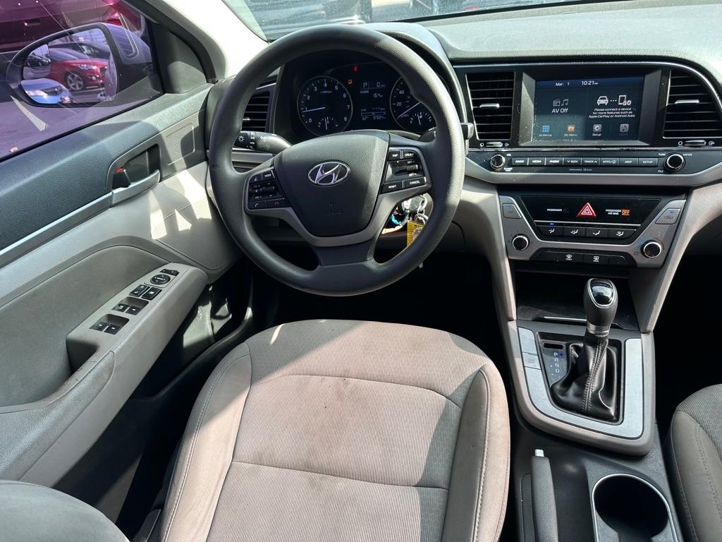 Hyundai Elantra Value Edition 6A 2017