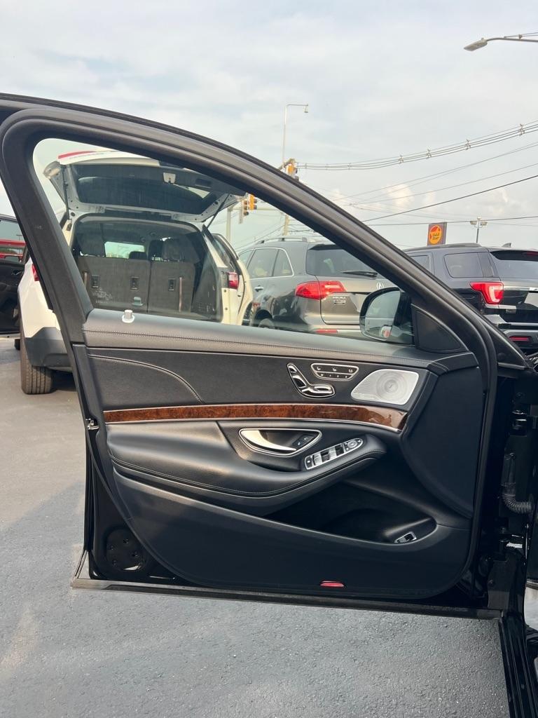 Mercedes-Benz S-Class S550 4MATIC 2015