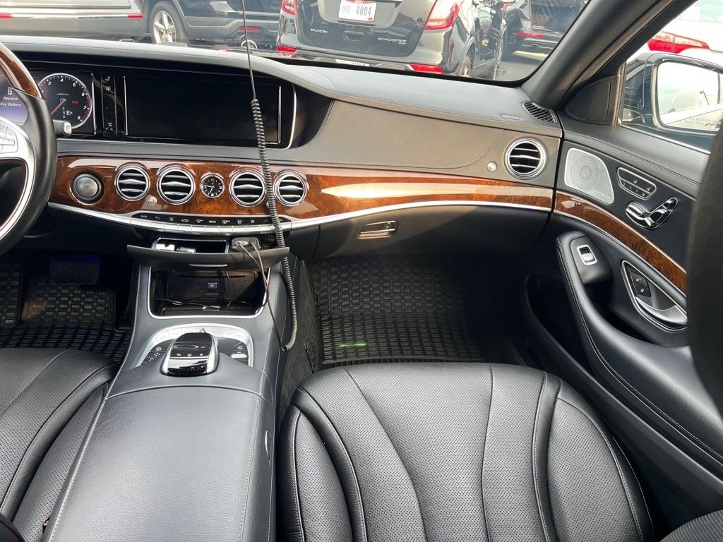 Mercedes-Benz S-Class S550 4MATIC 2015