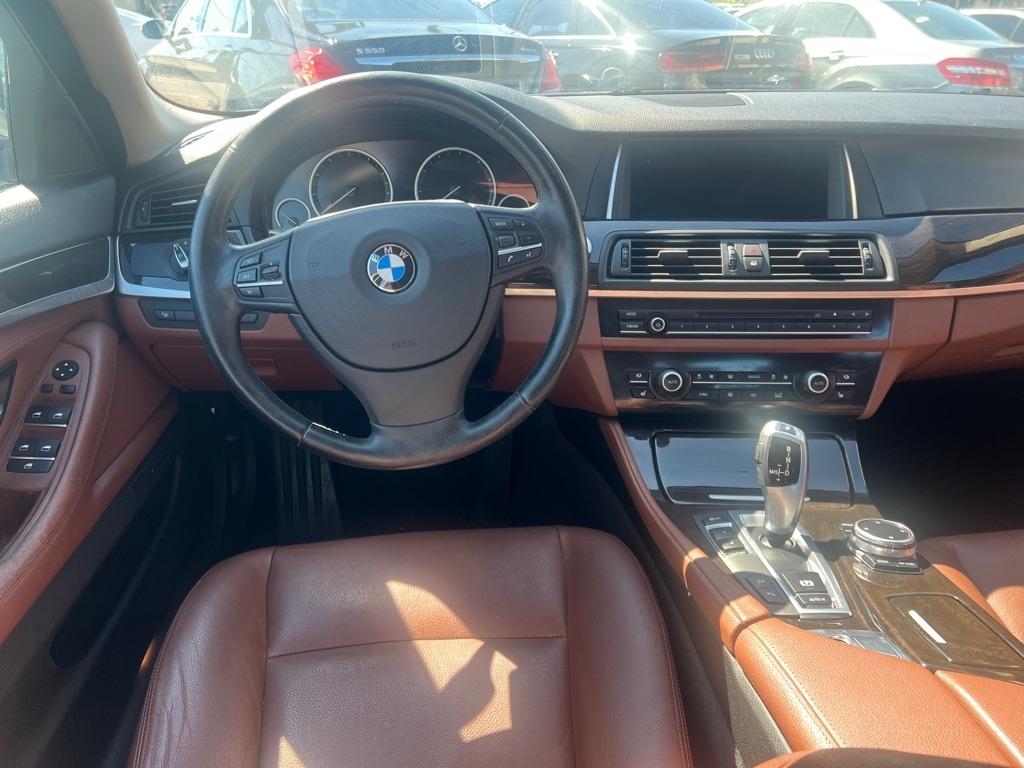 BMW 5-Series 528i xDrive 2014
