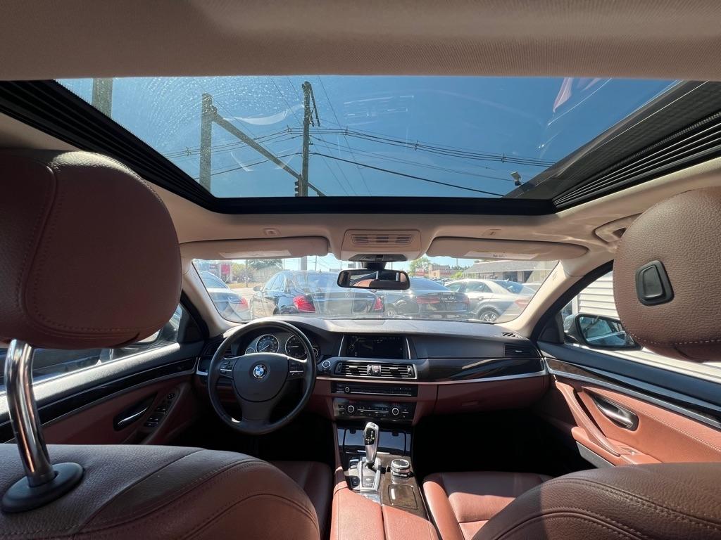 BMW 5-Series 528i xDrive 2014