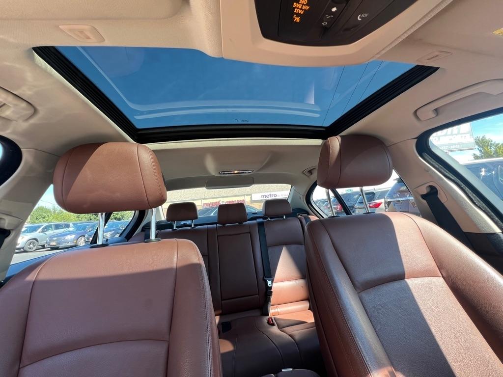 BMW 5-Series 528i xDrive 2014