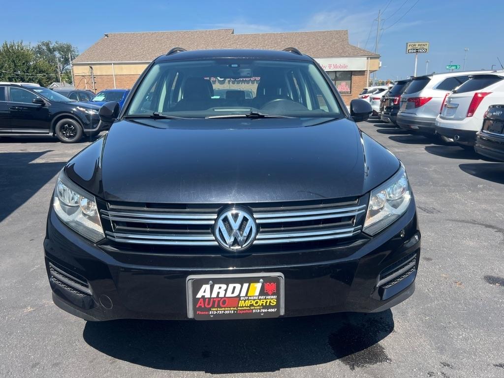 Volkswagen Tiguan S 2016