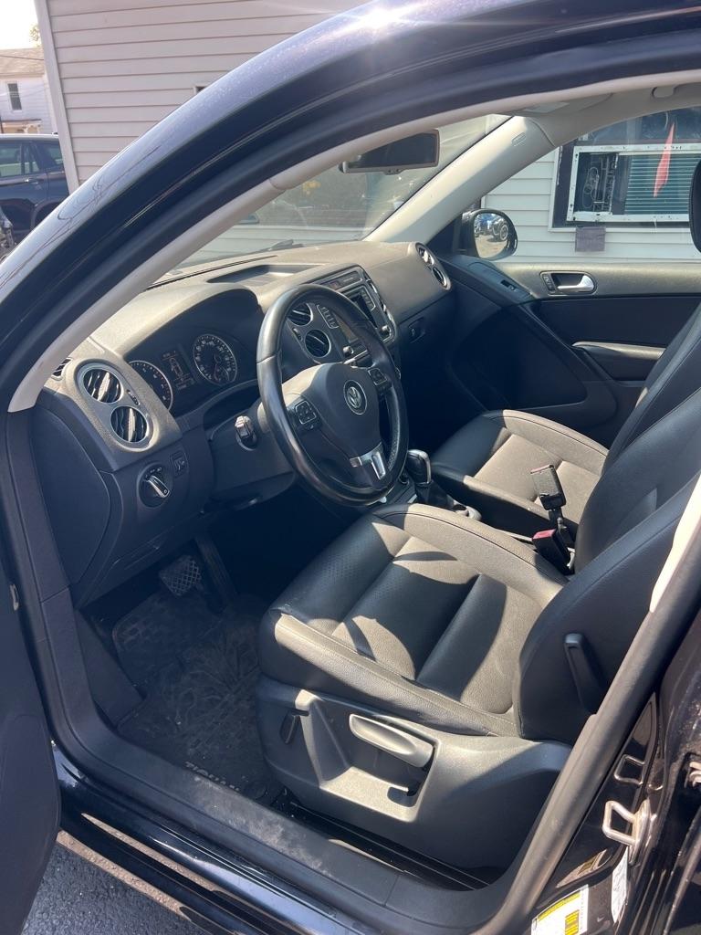 Volkswagen Tiguan S 2016