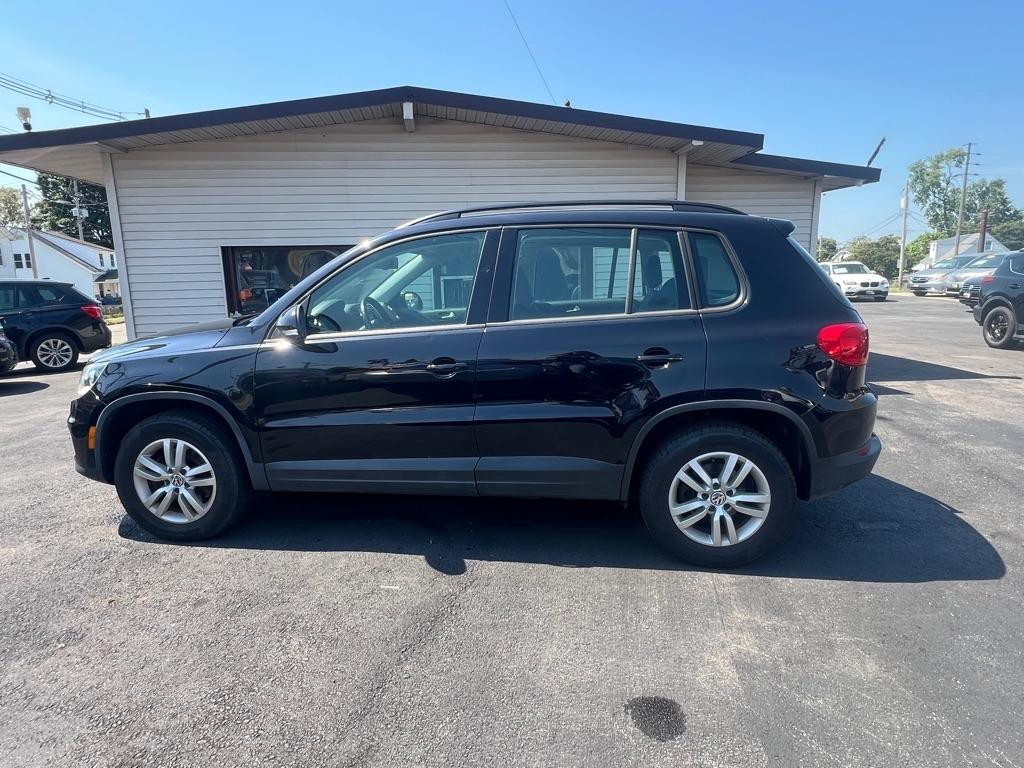 Volkswagen Tiguan S 2016