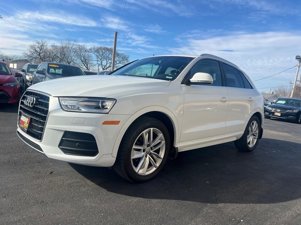 Audi Q3 2.0T quattro Premium Plus 2016