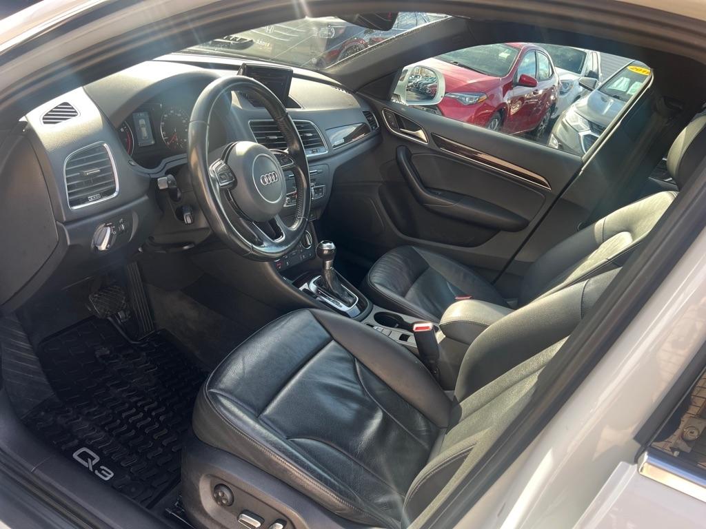 Audi Q3 2.0T quattro Premium Plus 2016