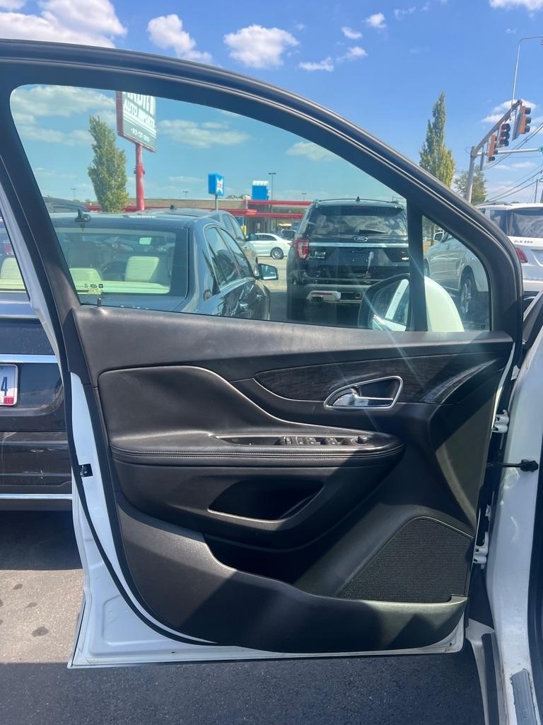 Buick Encore Base FWD 2015