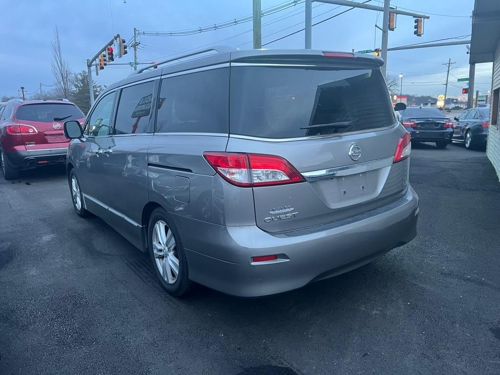 Nissan Quest 3.5 S 2011