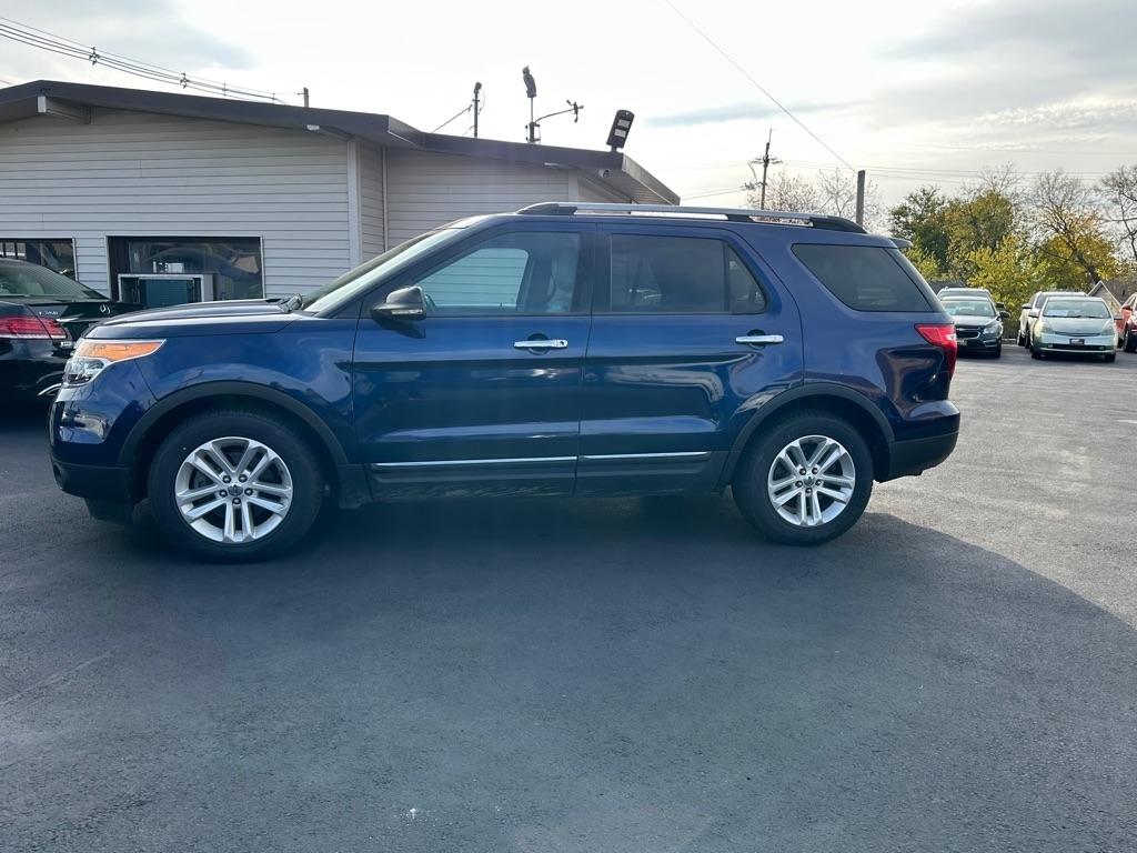 Ford Explorer XLT FWD 2011