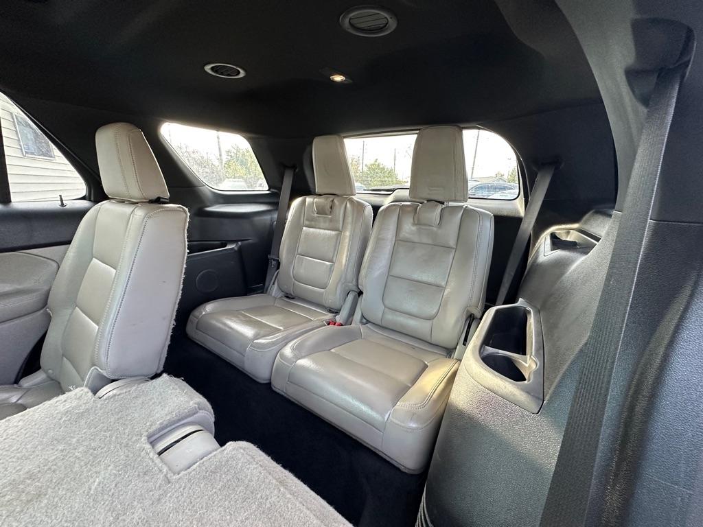 Ford Explorer XLT FWD 2011