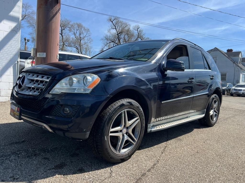 Mercedes-Benz M-Class ML350 4MATIC 2011