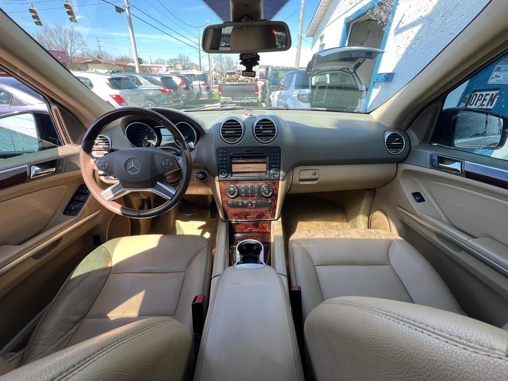 Mercedes-Benz M-Class ML350 4MATIC 2011