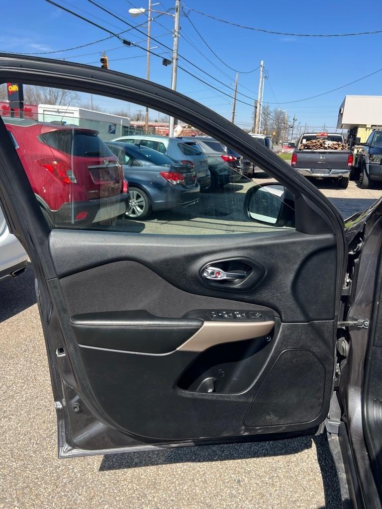 Jeep Cherokee Latitude FWD 2017