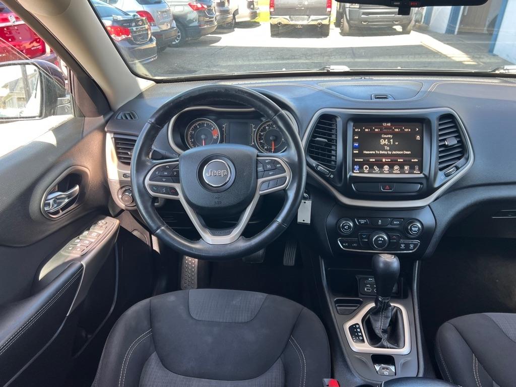 Jeep Cherokee Latitude FWD 2017