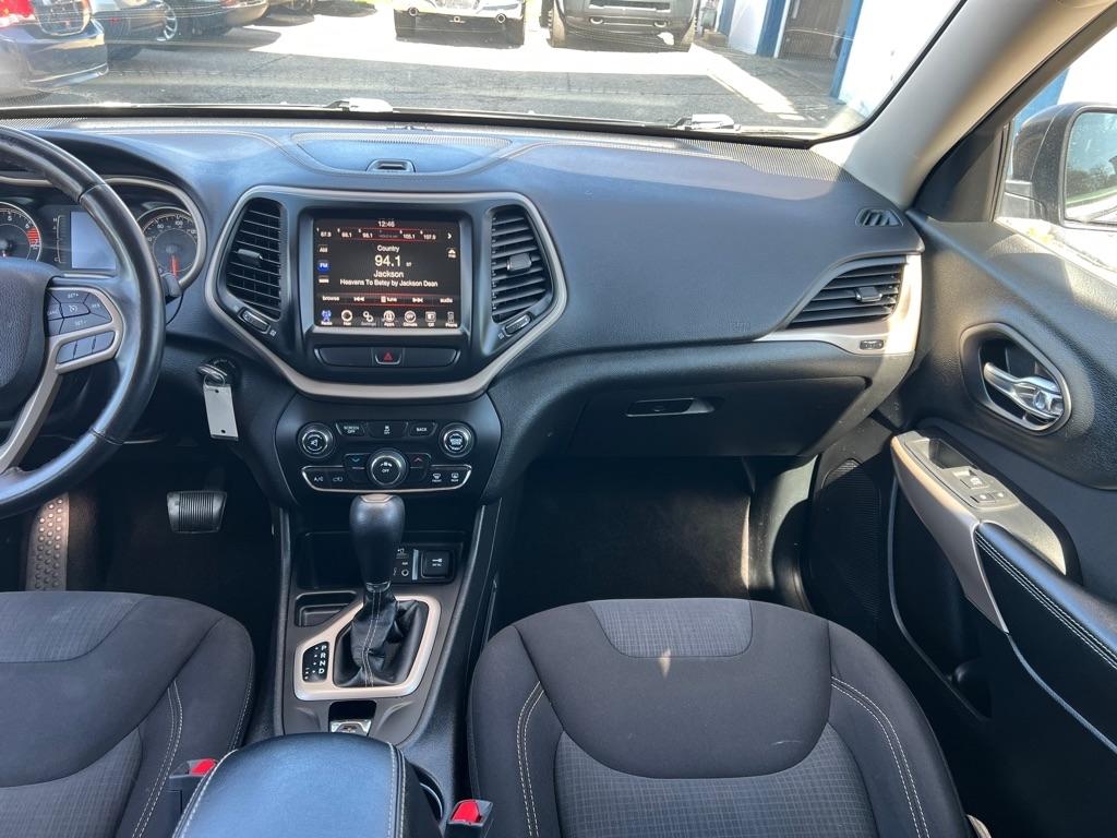 Jeep Cherokee Latitude FWD 2017