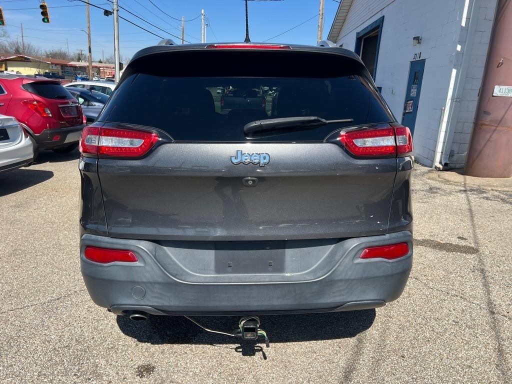Jeep Cherokee Latitude FWD 2017