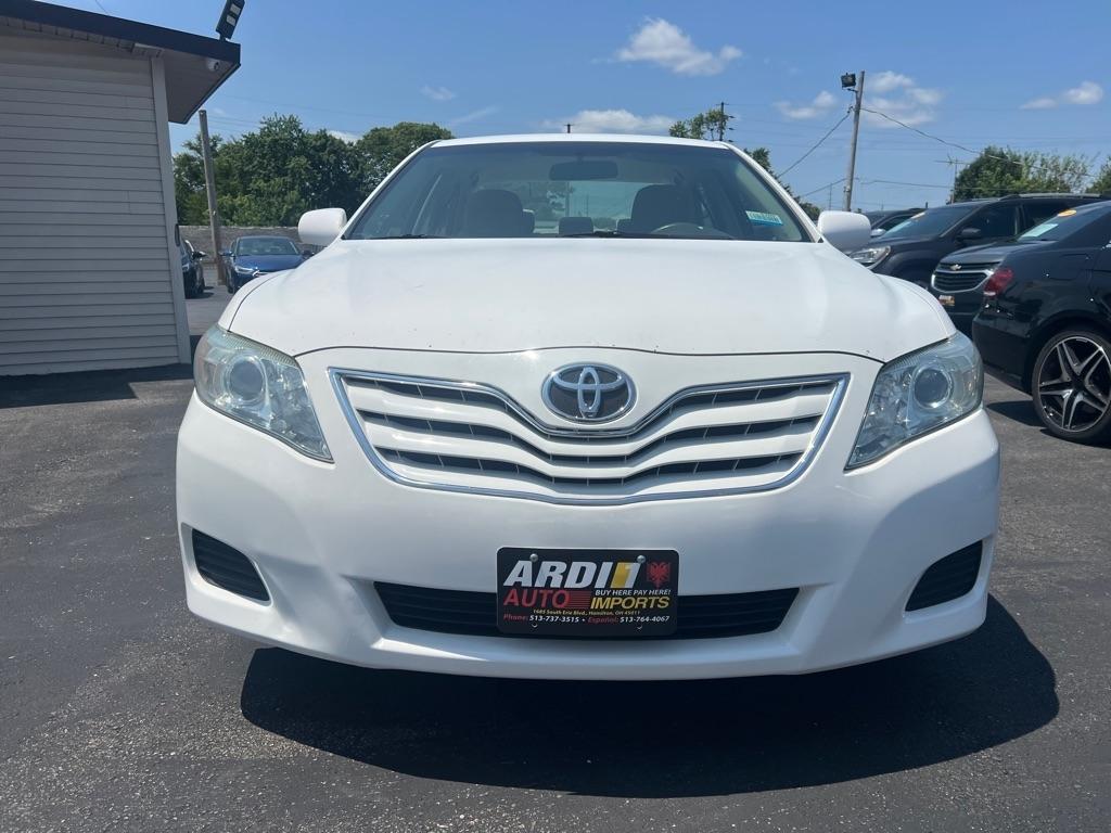 Toyota Camry SE 6-Spd MT 2010
