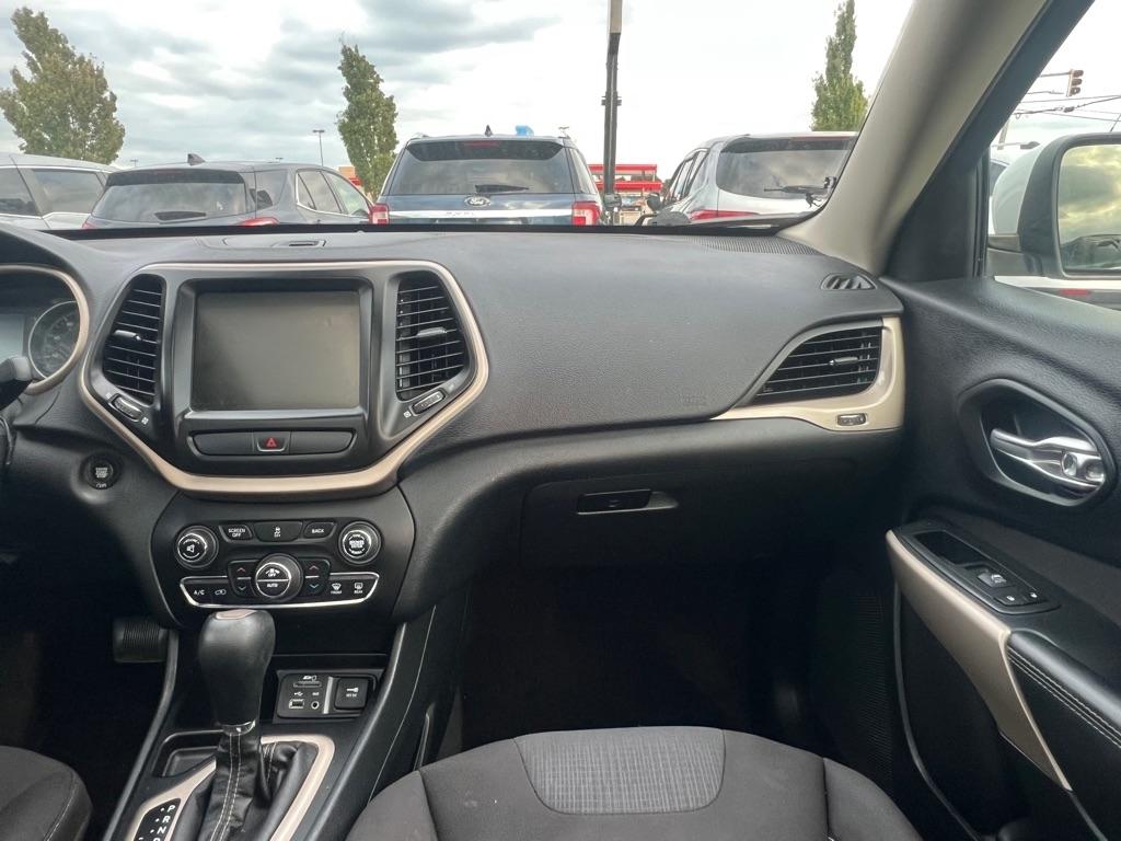 Jeep Cherokee Latitude FWD 2017