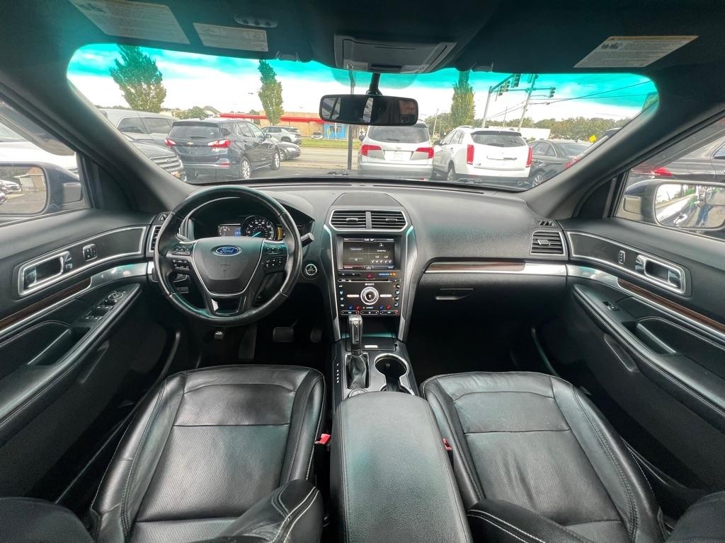 Ford Explorer Limited 4WD 2016