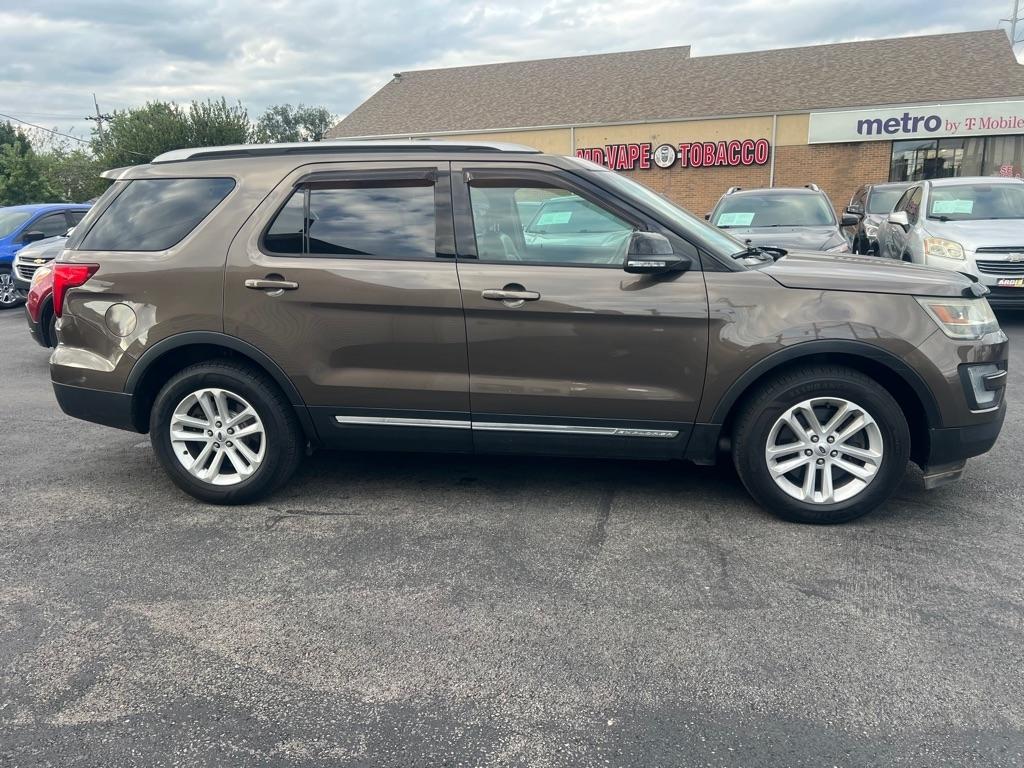 Ford Explorer XLT FWD 2016