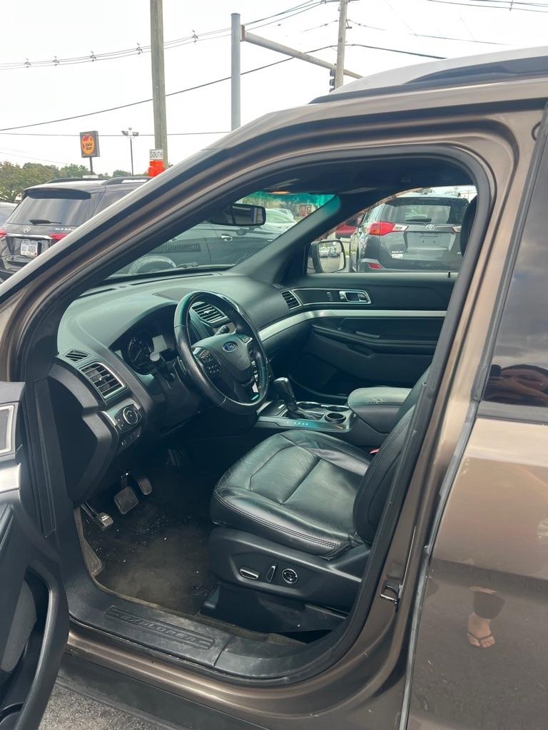 Ford Explorer XLT FWD 2016