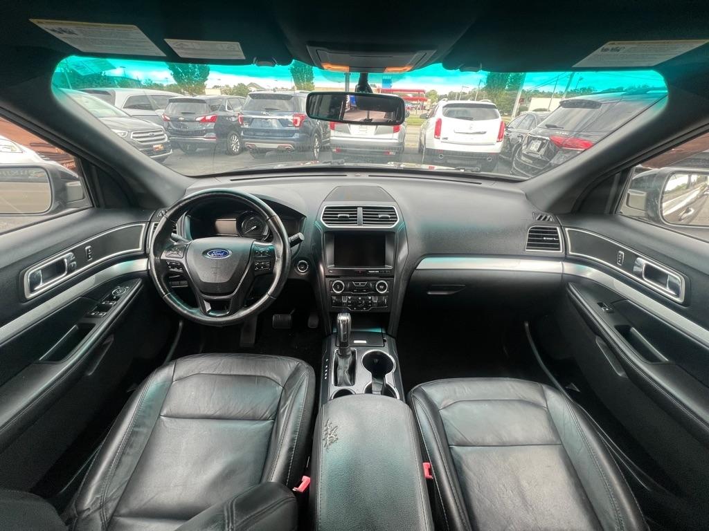 Ford Explorer XLT FWD 2016