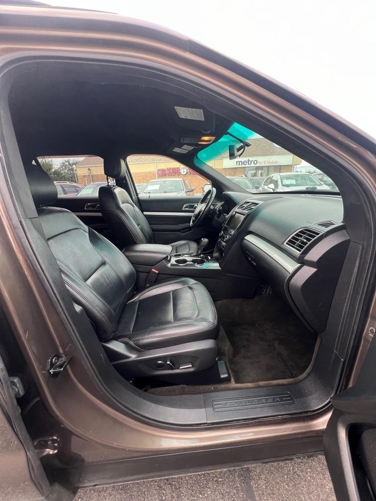 Ford Explorer XLT FWD 2016