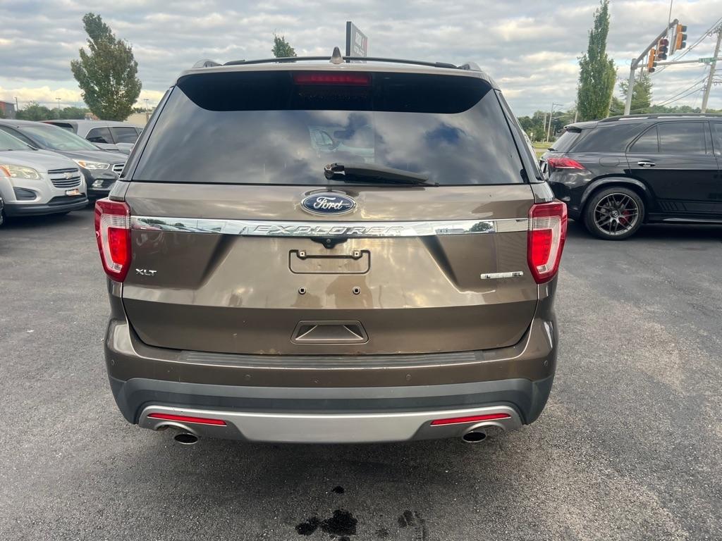 Ford Explorer XLT FWD 2016