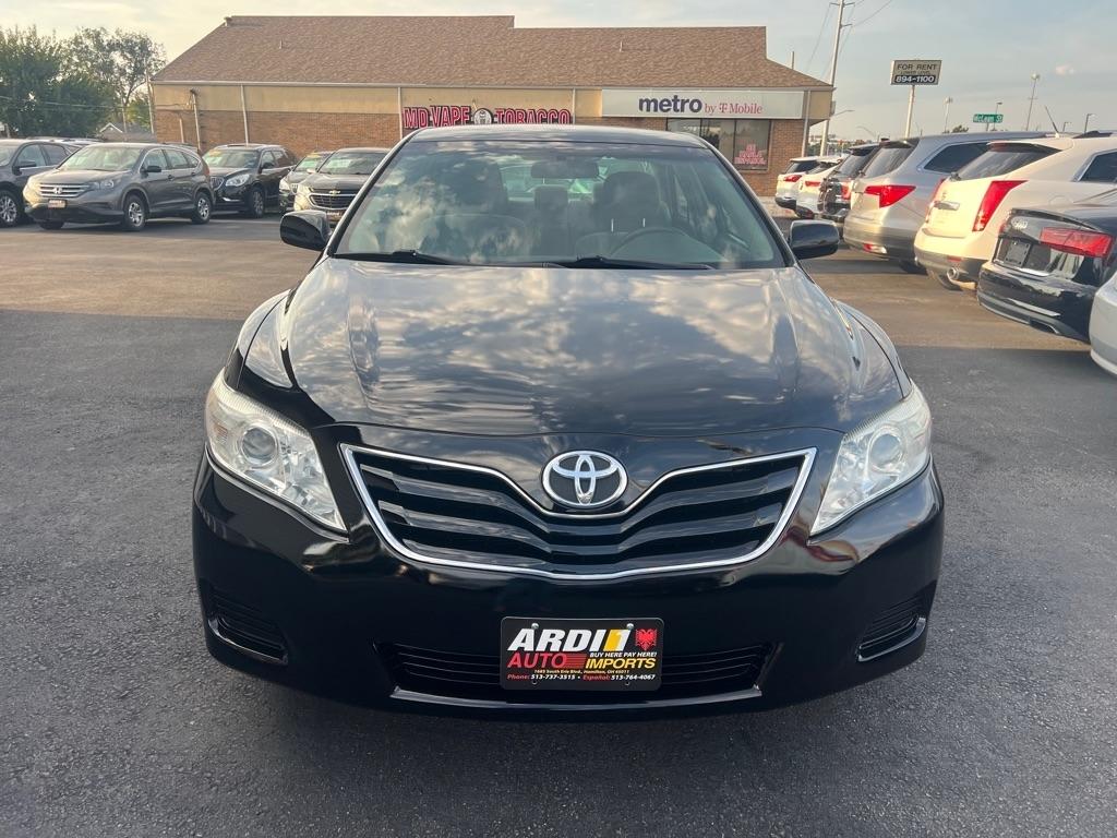 Toyota Camry Base 6-Spd AT 2011