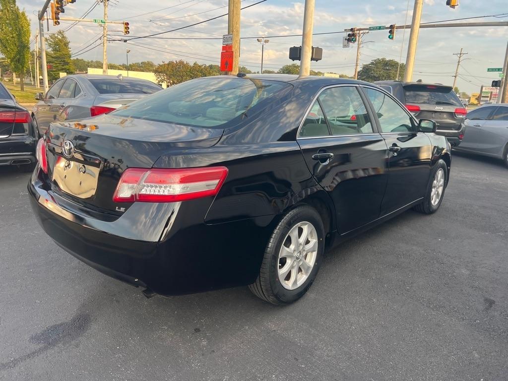 Toyota Camry Base 6-Spd AT 2011