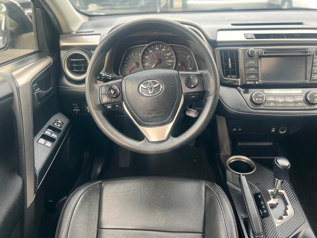 Toyota RAV4 XLE FWD 2015