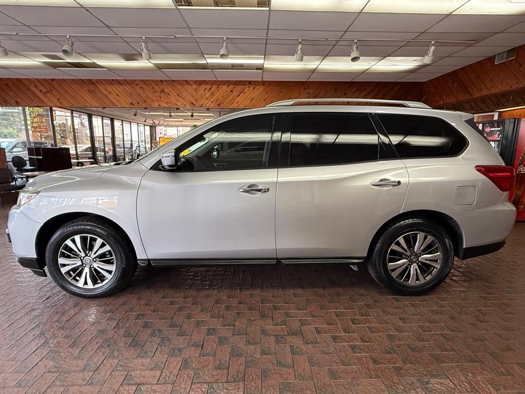 Nissan Pathfinder  2018