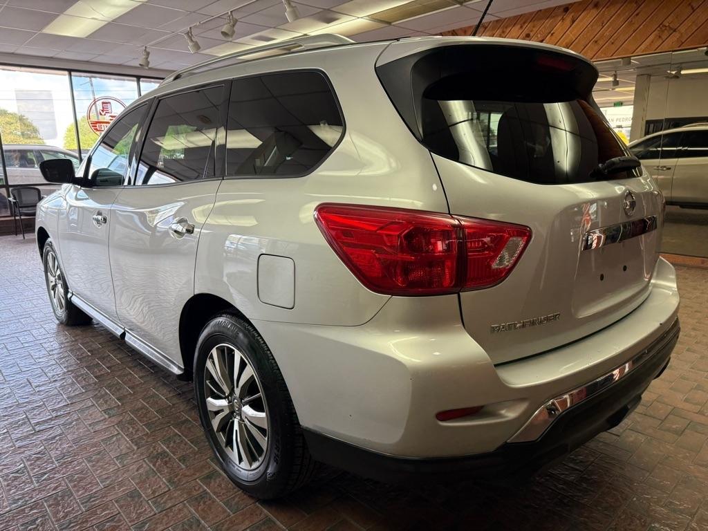 Nissan Pathfinder  2018