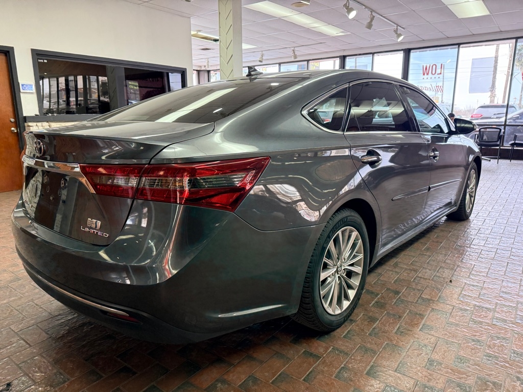Toyota Avalon Hybrid  2016