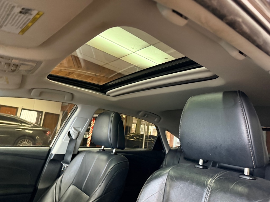 Toyota Avalon Hybrid  2016