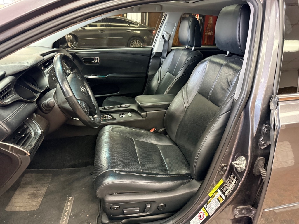 Toyota Avalon Hybrid  2016