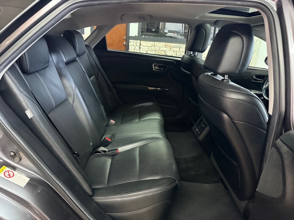 Toyota Avalon Hybrid  2016