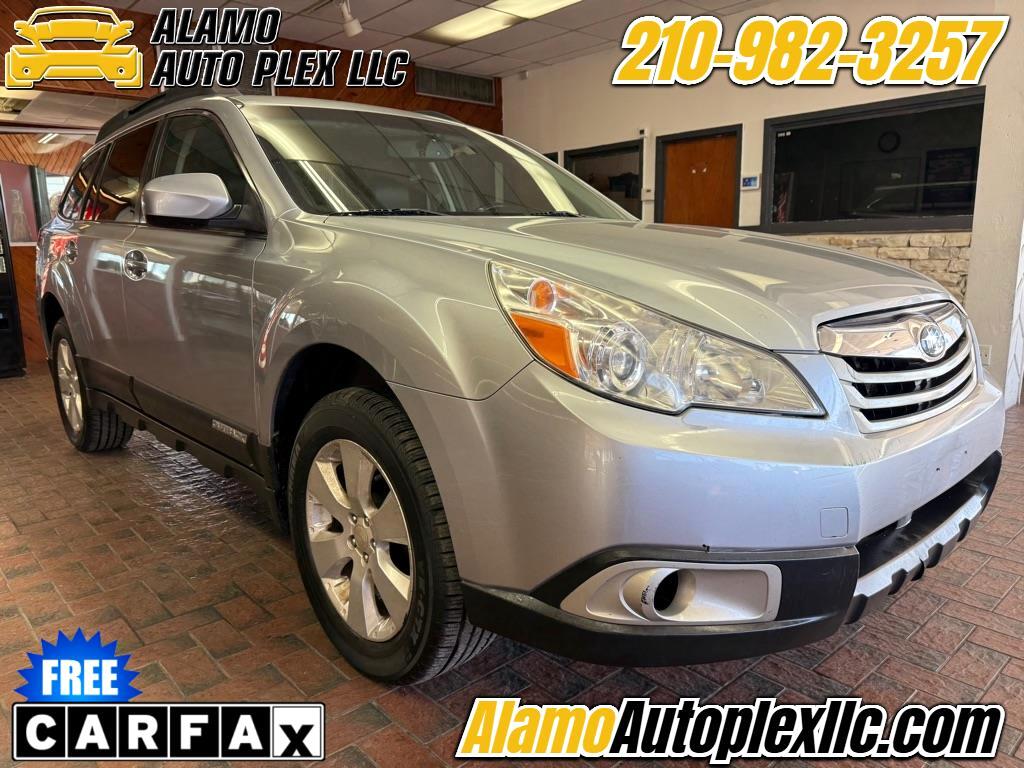 2012 Subaru Outback Premium's photo