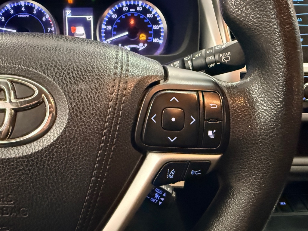 Toyota Highlander  2018