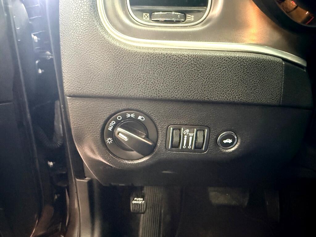 Dodge Charger SXT 2020