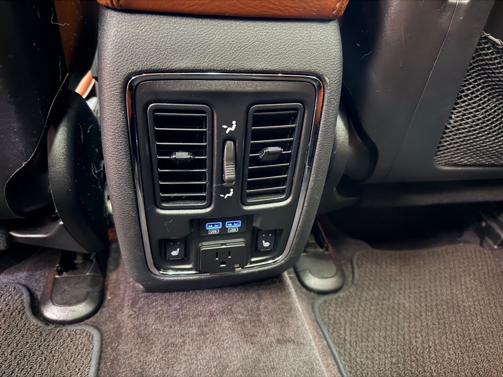 Jeep Grand Cherokee  2016