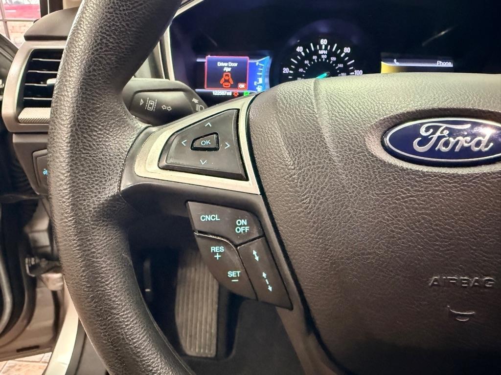 Ford Fusion Hybrid  2020