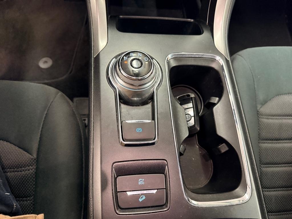 Ford Fusion Hybrid  2020