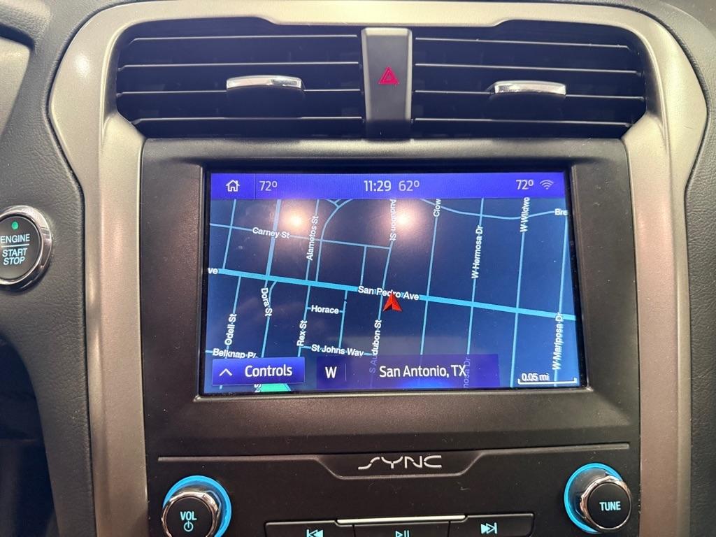 Ford Fusion Hybrid  2020