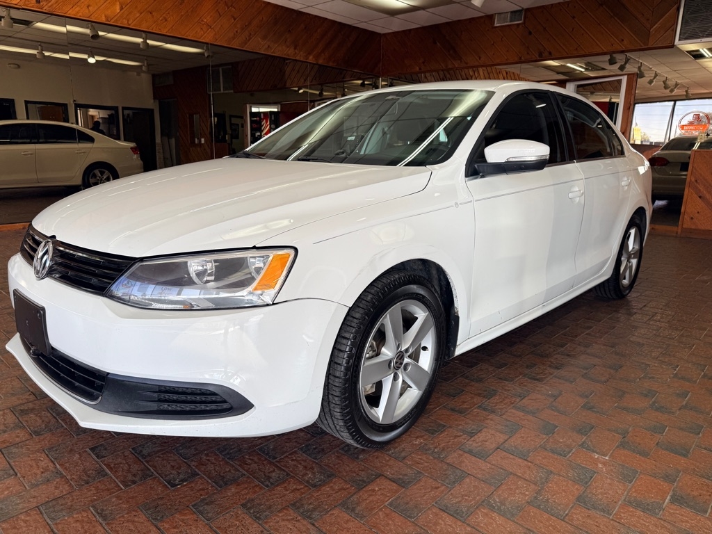 Volkswagen Jetta  2014