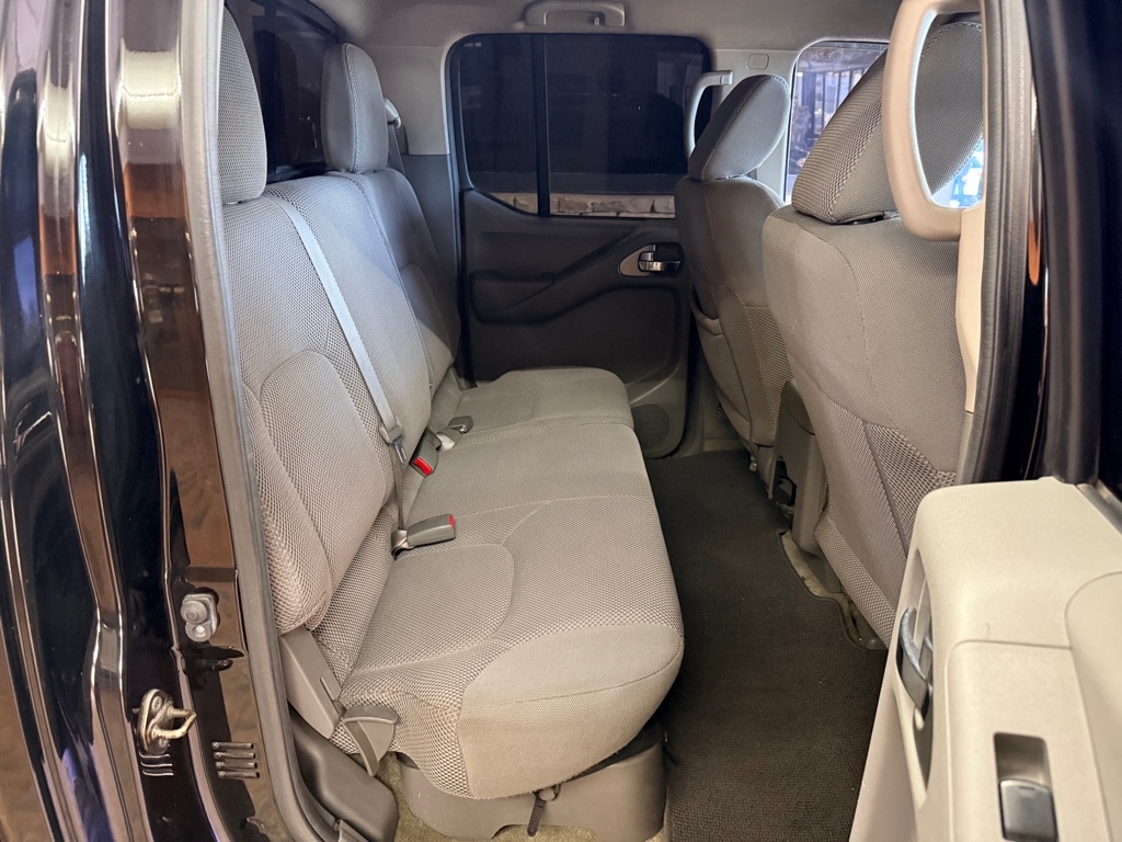 Nissan Frontier  2016