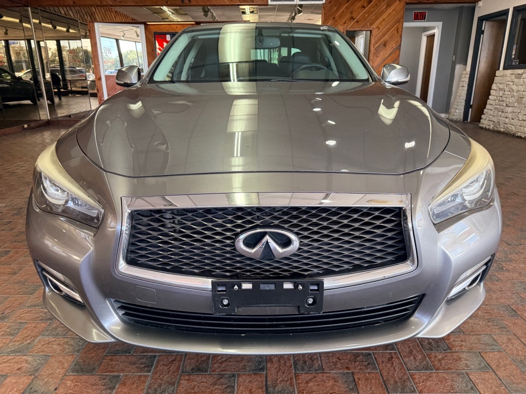 Infiniti Q50  2015